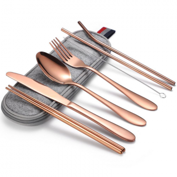 Set tacamuri inox, Quasar & Co., pentru birou, calatorii, camping, 7 piese in husa depozitare, 24 x 7 cm, Rose Gold